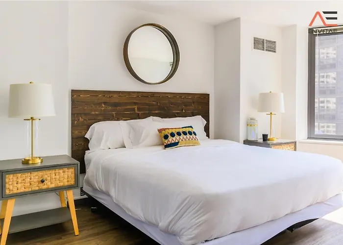 Envitae 2br Vibrant High-rise Penthouse